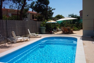 Last Minute Special Offer South France Holiday Villa in St Cyprien with Pool, Near Beach