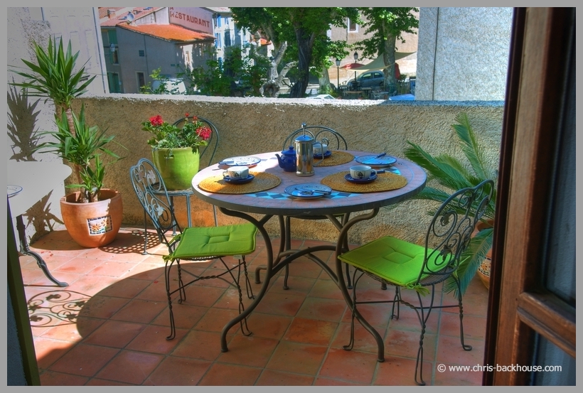 Last Minute Special Offer South France Holiday Villa with First Floor Terrace