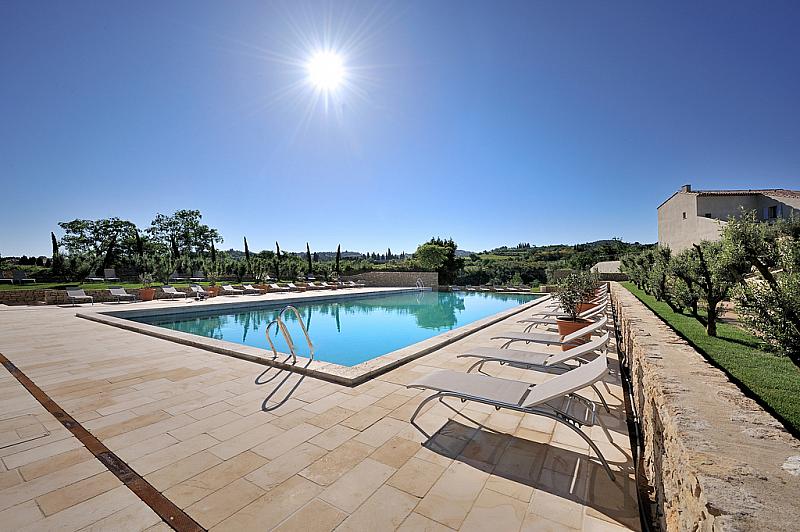 South France holiday villa special offer with pool